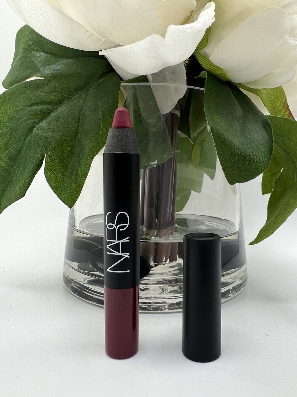 Nars Velvet Matte Lip Pencil DAMNED Size 0.06 Oz. / 1.8 g New